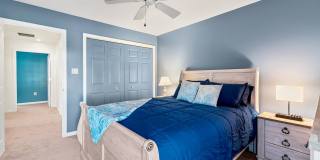 700 N Surrey Ave Gallery 30