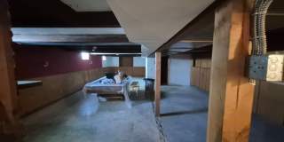 Refurbished home with Basement and large yard Gallery 4