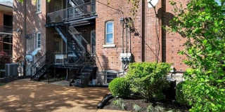 3548 Victor Street Gallery 24