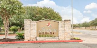 Lakeline Apartments Gallery 10