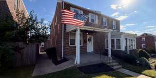 1720 Beech Street Gallery 1