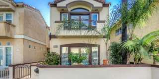 Downtown Huntington Beach - Beachfront Gorgeous Home - Stunning Remodel!!! Downtown Huntington Beach - Beachfront Gorgeous Home - Stunning Remodel!!! Gallery 1