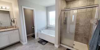 Upland Crossing - 3/2/2 All Appliances Included Gallery 16