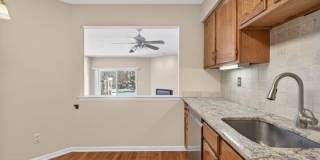 140 Kingston Ct Gallery 11