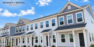 BEAUTIFUL 2 Bedroom Townhome in MIDLAND - AVAILABLE NOW Gallery 1
