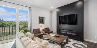 -Live Bold at The Ten – Modern 3BR / 2.5BA Townhome + Elevator Gallery 34