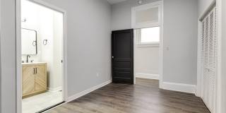 402 Stuart Circle Gallery 8