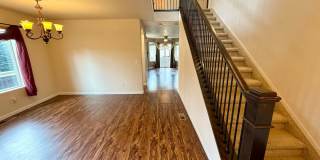 Stunning 4 bedroom/ 2.5 bath home with 2 car Attached Garage in Fort Collins, Colorado Gallery 5