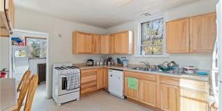 222 S Geneva St. Gallery 25