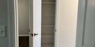The Piquette Apartments Gallery 13