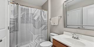 Stylish 3bd 3.5bath townhome for rent in the highly desirable Vermillion Gallery 7