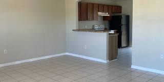 3 Bedroom, 1 bathroom Duplex Winter Haven! Gallery 5