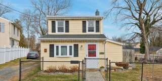 407 EMERALD Street Gallery 1