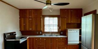 Cute 3 Bedroom 1 Bathroom 1 Car Garage home!! Gallery 10