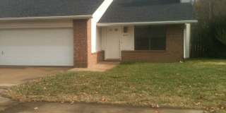 958-960 North Lancelot Avenue Gallery 9