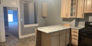 Spacious Rooms! W/D Hook Up! Available Now! Gallery 10