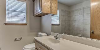 4 Bed | 2 Bath + Edmond Schools + North Hampton Addition Gallery 48