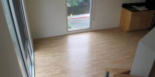 285 N Ventura Ave Gallery 3