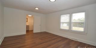 1127 Mecklenburg Highway Gallery 15