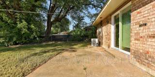 208 W Shadywood Drive Gallery 27