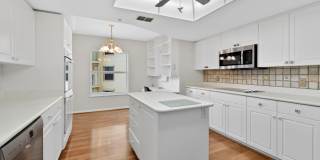 102 Riverside Drive unit: 306 Gallery 21