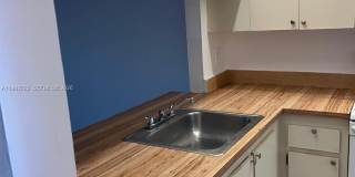 10425 NW 8th St Gallery 2