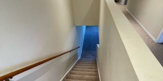 2 Bedroom 1 1/2 Bathroom - Close to Campus - Centrally Located Gallery 24