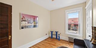 722 Grand Avenue Gallery 29