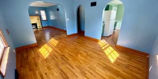 Very Unique 5 Bedroom Home on Large Lot Gallery 16