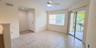 Charming 1 Bed / 1 Bath Second-Floor Condo in a Prime Fort Myers Location! Gallery 1