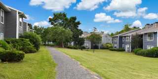 District at Hamilton Place Apartments Gallery 35