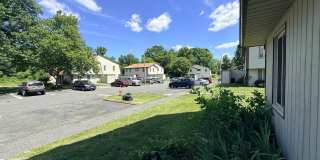47 KING HENRY Circle Gallery 32