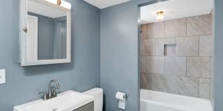 Charming 2 Bedroom Home, close to USC & located on a Large Lot! Gallery 18