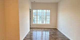 1534 Winona Blvd. Gallery 30