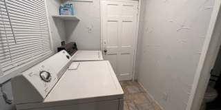 1077 Hampton Street NW Gallery 11