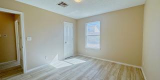 Eastside 3 Bedroom 2 Bath Eastside 3 Bedroom 2 Bath Gallery 1