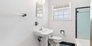 *** TWO WEEKS FREE*** Live Close to Everything – 1BR in Southside Jax Gallery 27