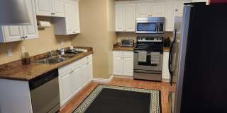 2 bedroom condo- top floor- with  detached garage Gallery 4