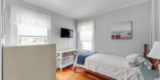 51 Powel Ave Gallery 21