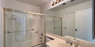 AVAILABLE NOW!! 2 Bedrooms 2 Bathroom Condo in Palm Springs! Gallery 21