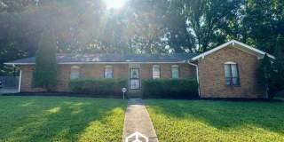 2462 Kimbark Woods Cove Gallery 1