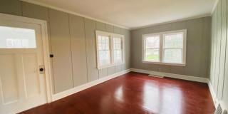 Spacious 3-Bedroom Mentor Home with Hardwood Floors and Garage Gallery 3