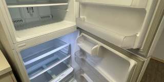 Large 2/2 Waikiki Condo with Parking, Lanai, A/C & W/D in unit! Gallery 21