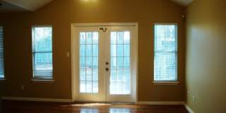 Comfortable 3BR/2BA Home with Open Floor Plan, Vaulted Living Room & Privacy-Fenced Backyard Gallery 15