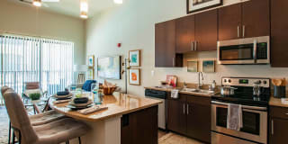 Advenir at Station 121 Gallery 8