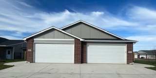 3839/41 Bluelake Gallery 1