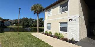 2bedroom 2bath updated end unit condo on second floor available for $1295.00 Gallery 1