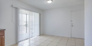 Royal Estates Gallery 73