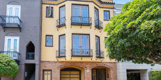 Marina District: Updated Flat w/ 2 Bedrooms + Sunroom + W/D in unit + Optional Parking Marina District: Updated Flat w/ 2 Bedrooms + Sunroom + W/D in unit + Optional Parking Gallery 1