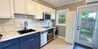 AVAILABLE NOW 2B/1B Lake View Living in the Heart of Osage Beach AVAILABLE NOW 2B/1B Lake View Living in the Heart of Osage Beach Gallery 3